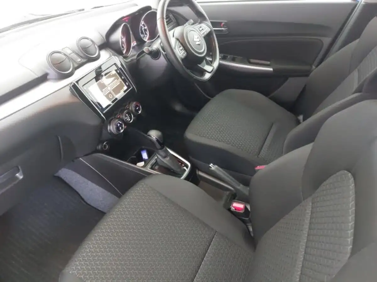 2022-suzuki-swift-12-dualjet-sz5-cvt-big-4
