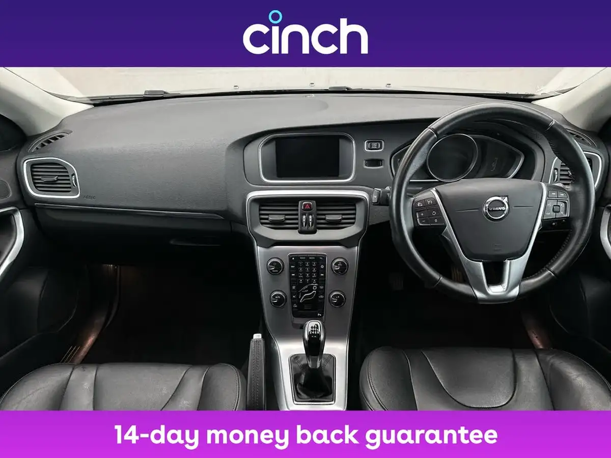 2018-volvo-v40-20-t3-inscription-big-14