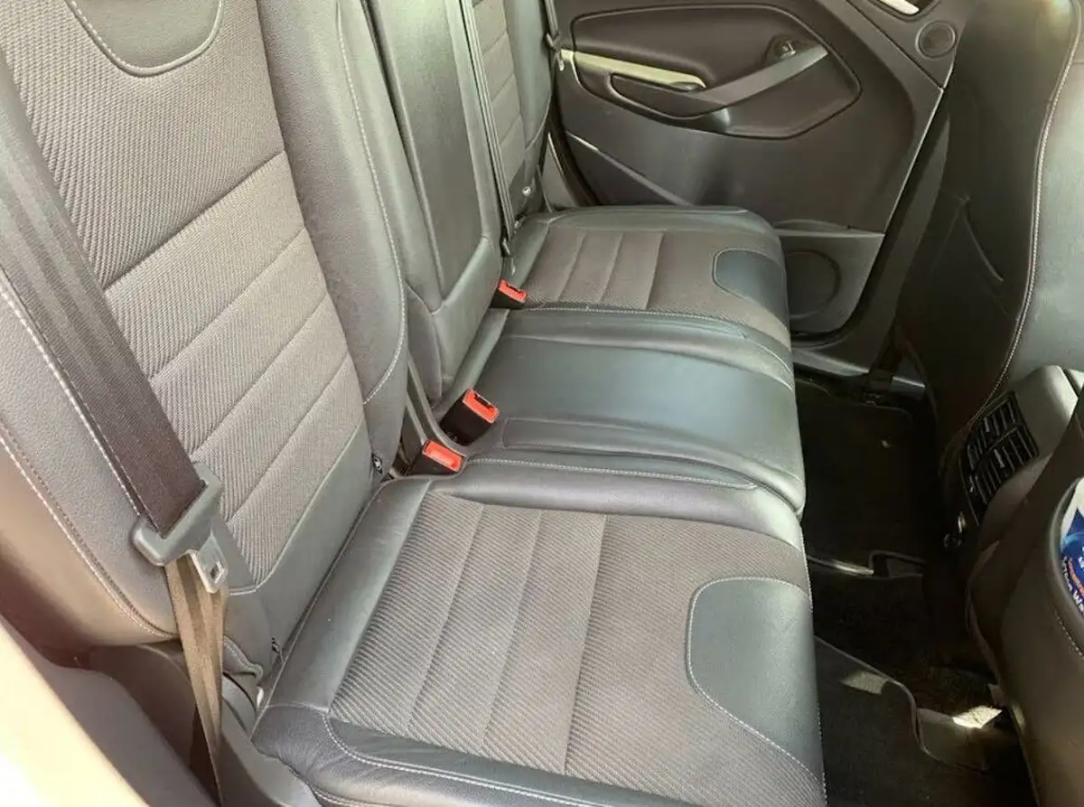 2015-ford-kuga-20tdci-titanium-180ps-awd-powershift-big-6