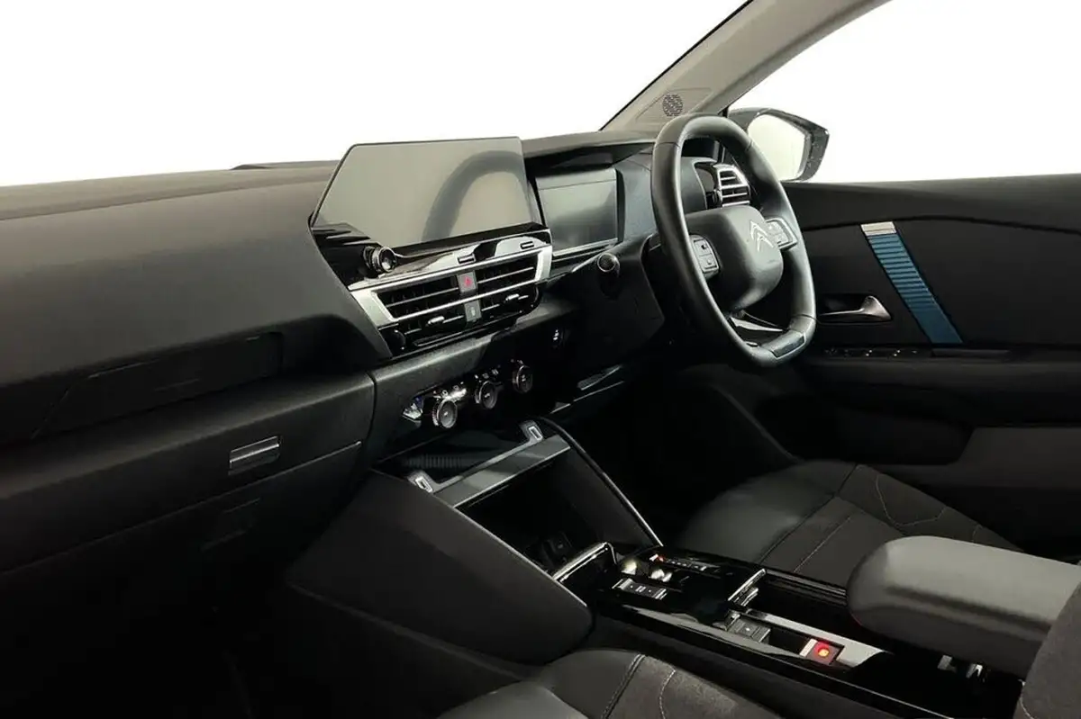 2022-citroen-c4-e-c-series-edition-big-10