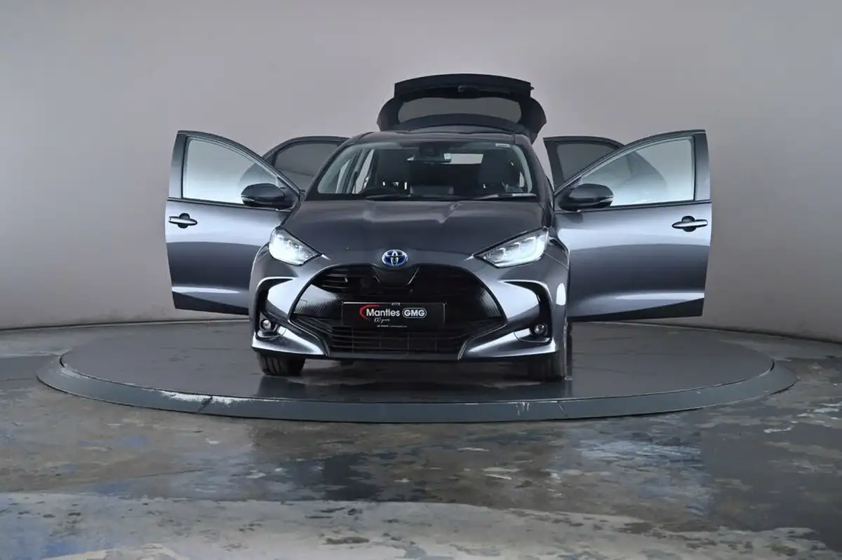 2023-toyota-yaris-15-vvt-i-design-big-39