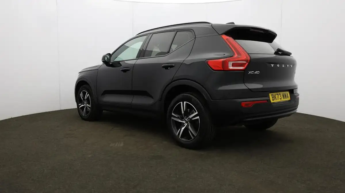 2023-volvo-xc40-20-b3-plus-big-55