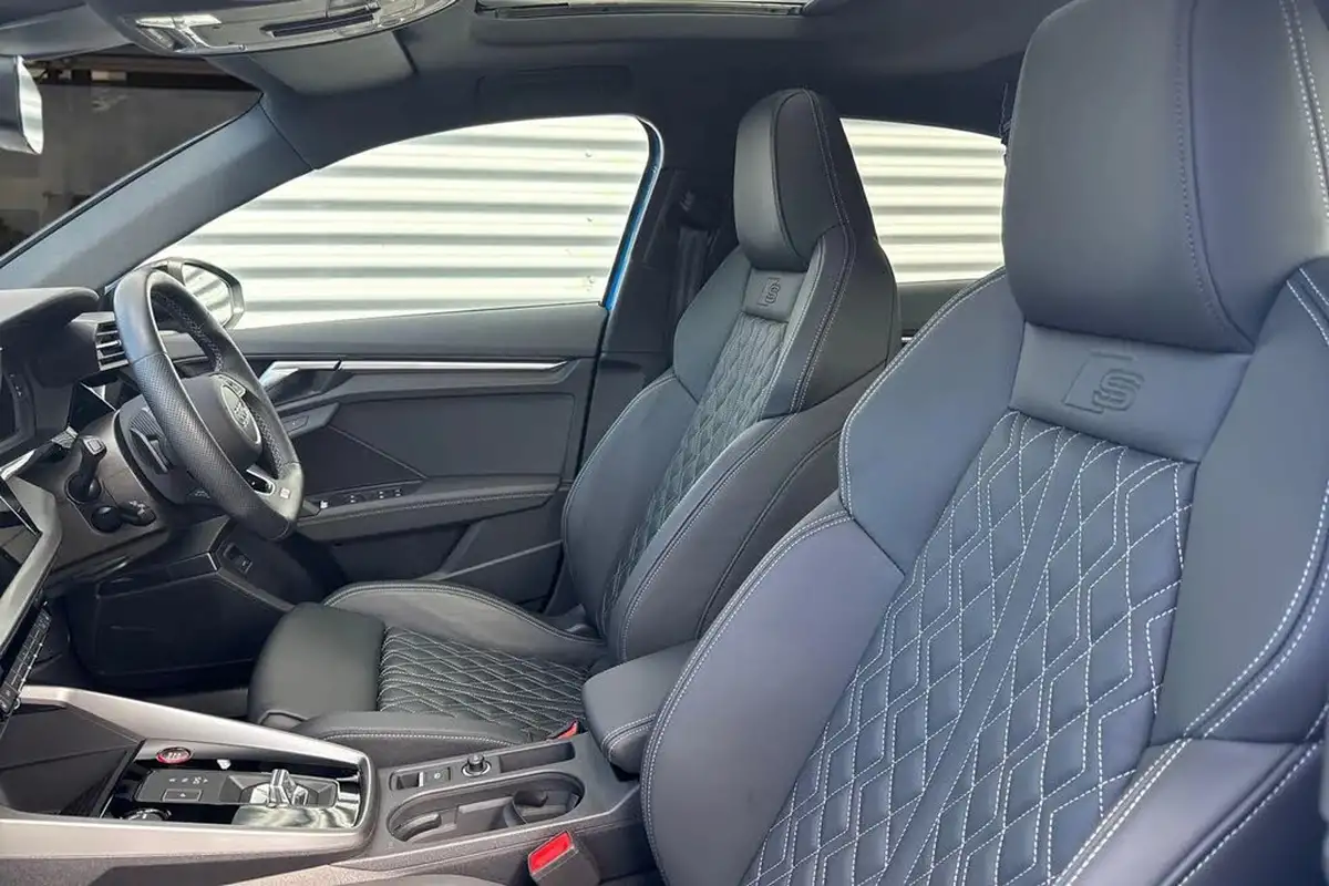 2023-audi-s3-20-tfsi-black-edition-saloon-4d-big-15