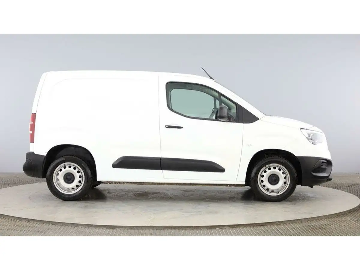 2021-vauxhall-combo-15cdti-dynamic-2300-100pseu6dt-l1h1-panel-big-6