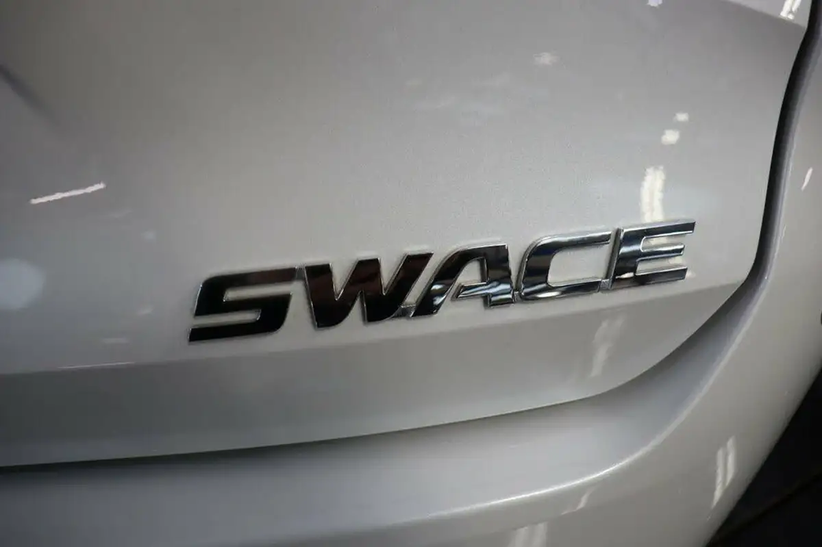 2023-suzuki-swace-18-ultra-big-19