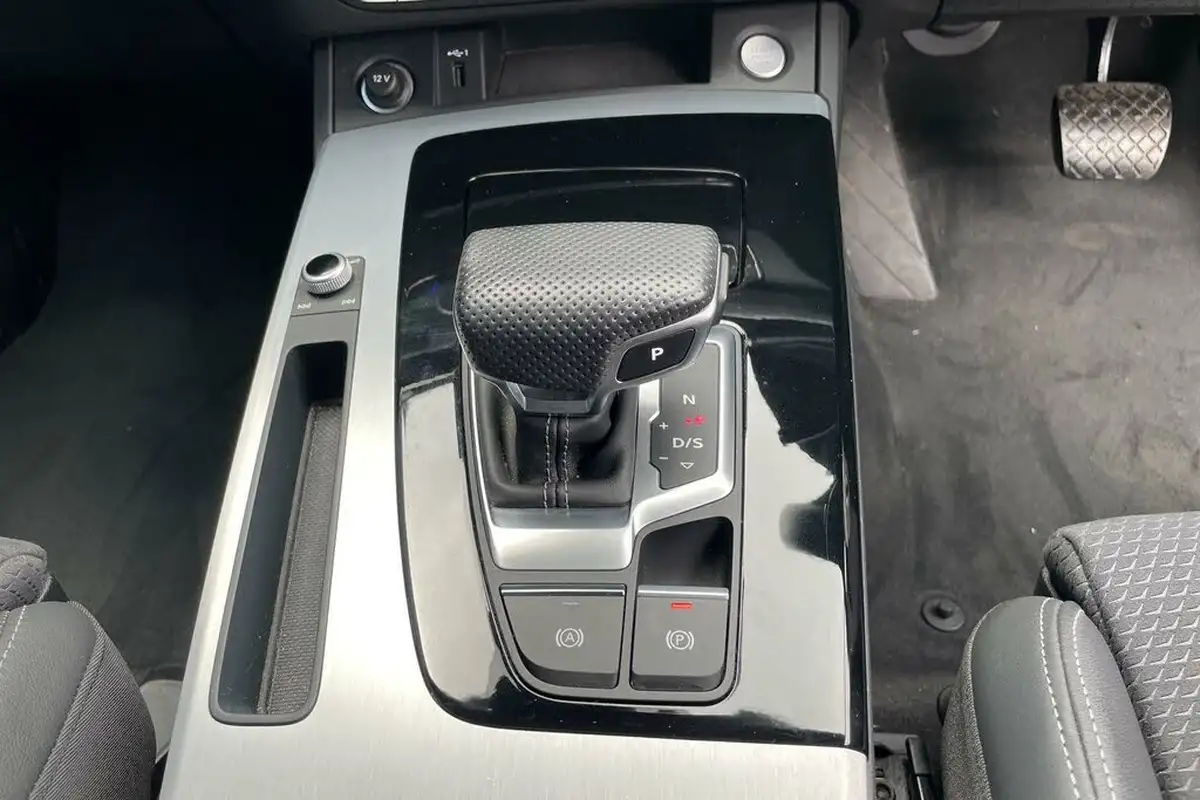 2021-audi-q5-20-50-tfsi-e-s-line-station-wagon-big-41