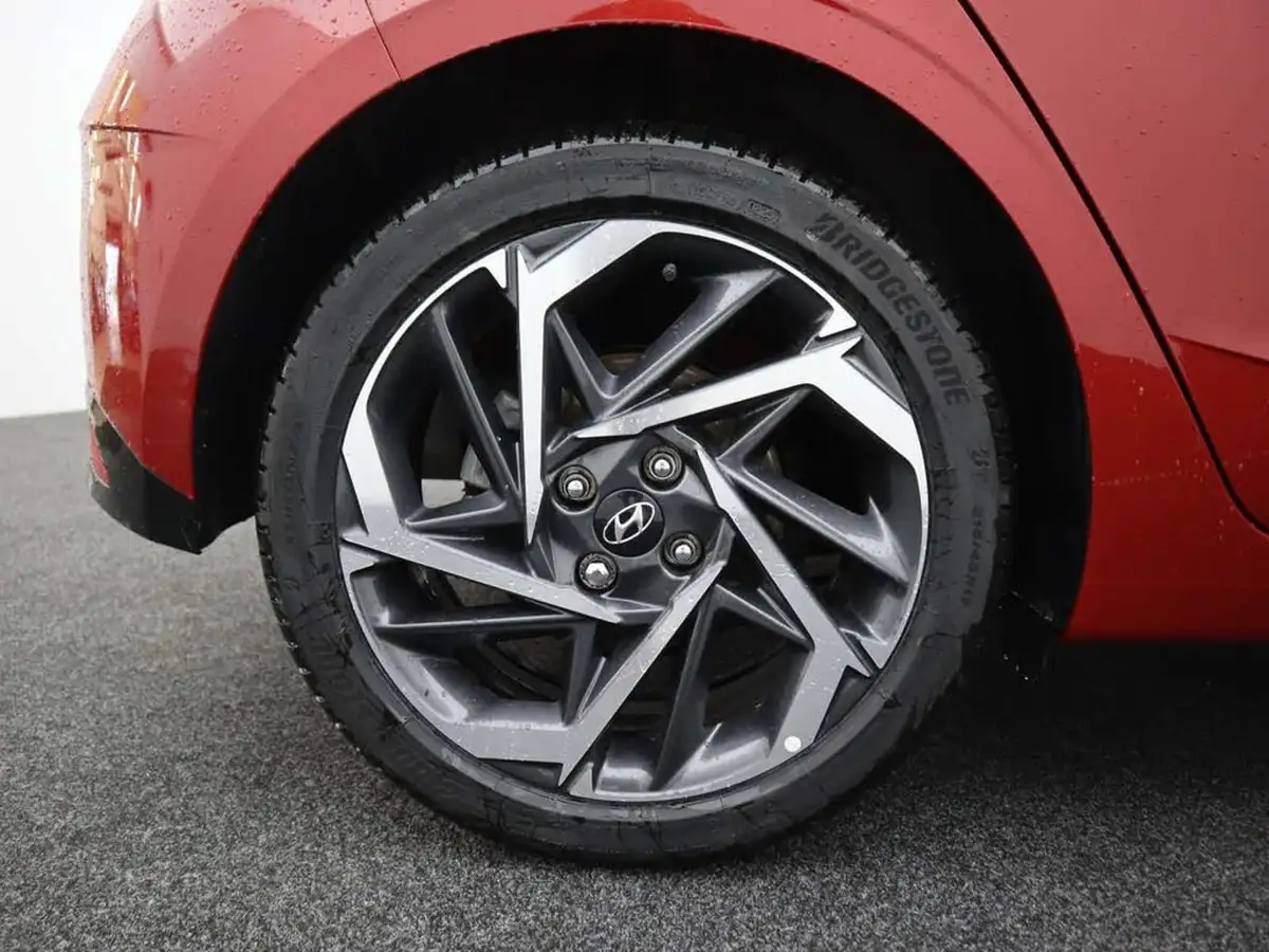 2022-hyundai-i20-10-t-gdi-premium-eclutch-imt-big-5