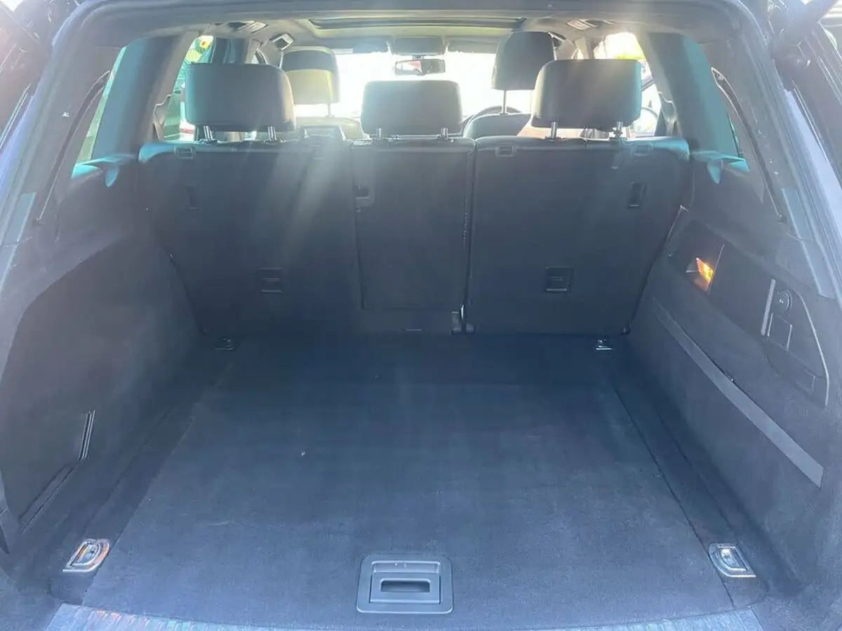 2015-volkswagen-touareg-30tdi-r-line-262ps-2967cc-big-14