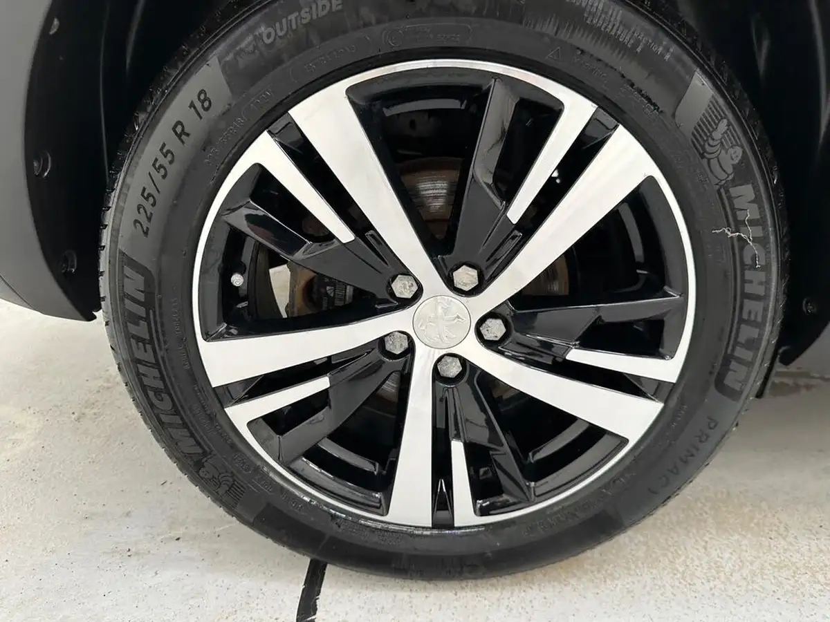 2022-peugeot-5008-suv-12-puretech-gt-eat8-big-35