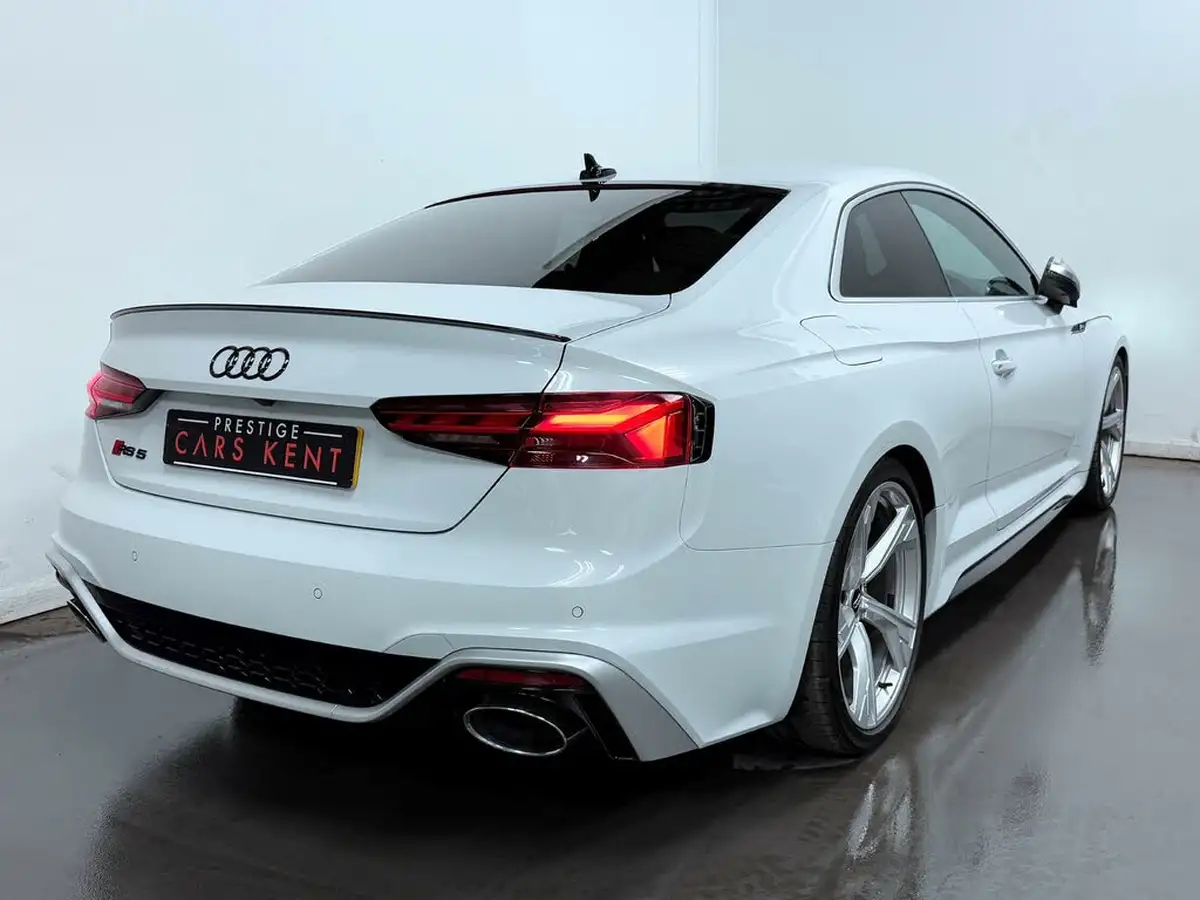 2021-audi-rs5-29-tfsi-coupe-2d-big-12