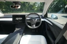 2022-tesla-model-y-e-long-range-small-7