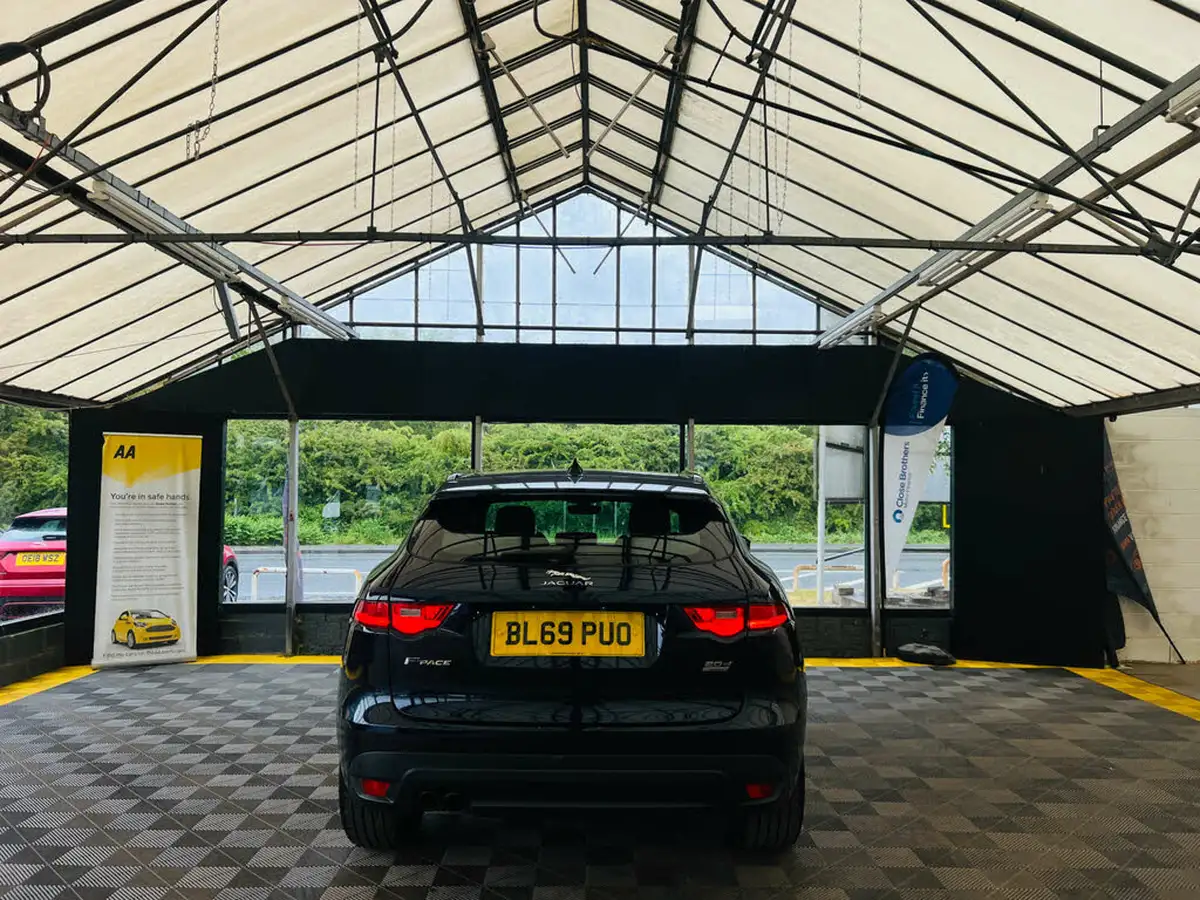 2019-jaguar-f-pace-20-i4d-r-sport-180ps-awd-auto-big-7