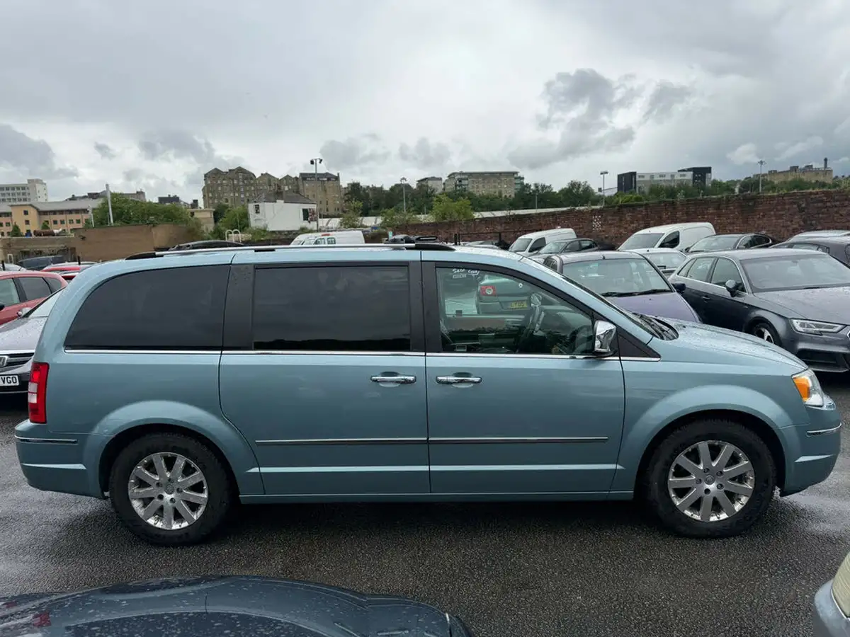 2008-chrysler-grand-voyager-28td-limited-big-7