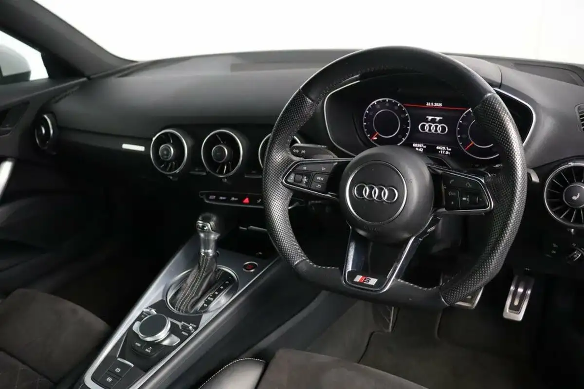 2019-audi-tt-coupe-20-40-tfsi-s-line-big-21