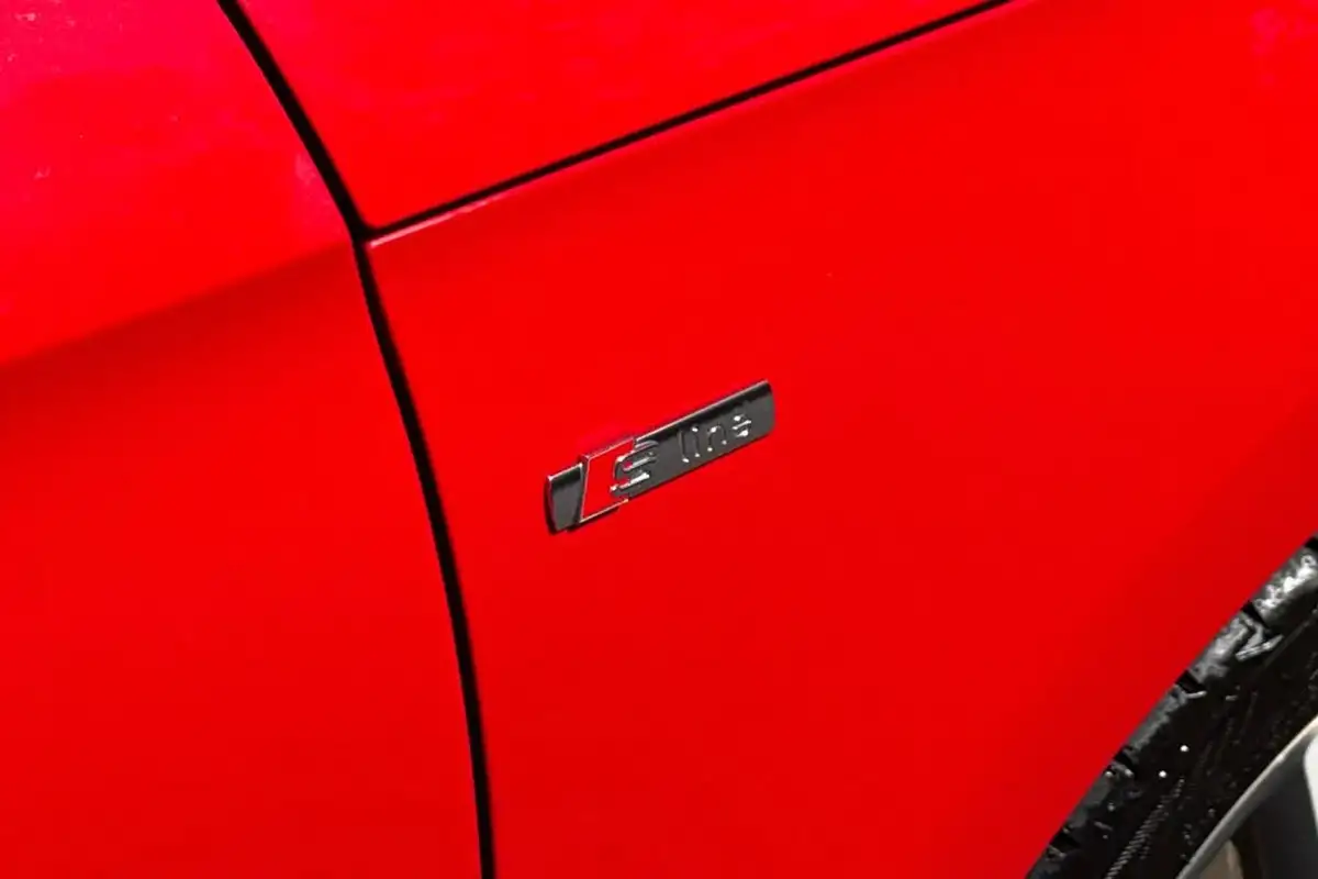 2018-audi-a1-14-tfsi-black-edition-nav-150ps-cod-sportback-5d-big-28