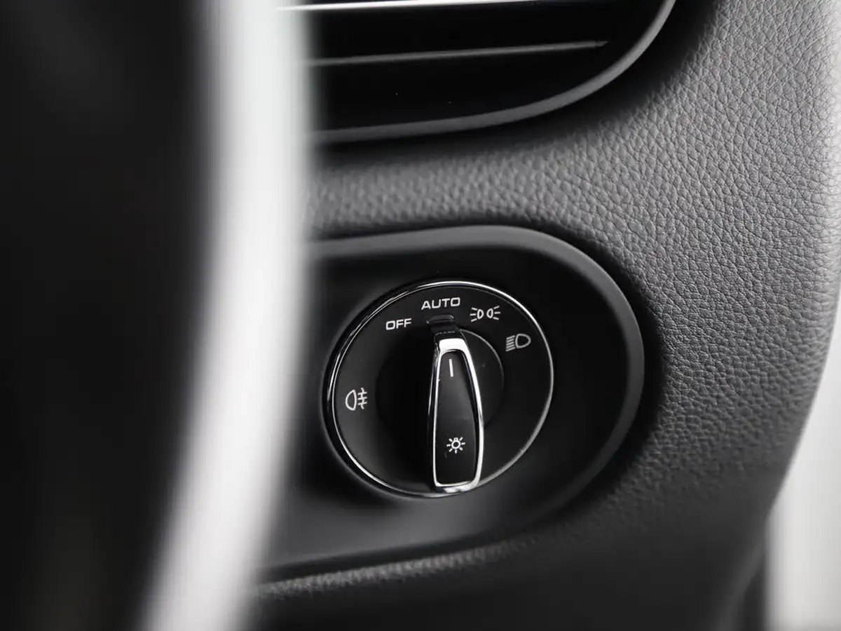 2021-porsche-macan-29-v6-s-big-18