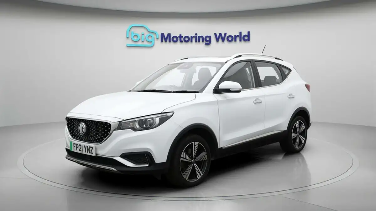 2021-mg-zs-suv-e-exclusive-ev-big-3