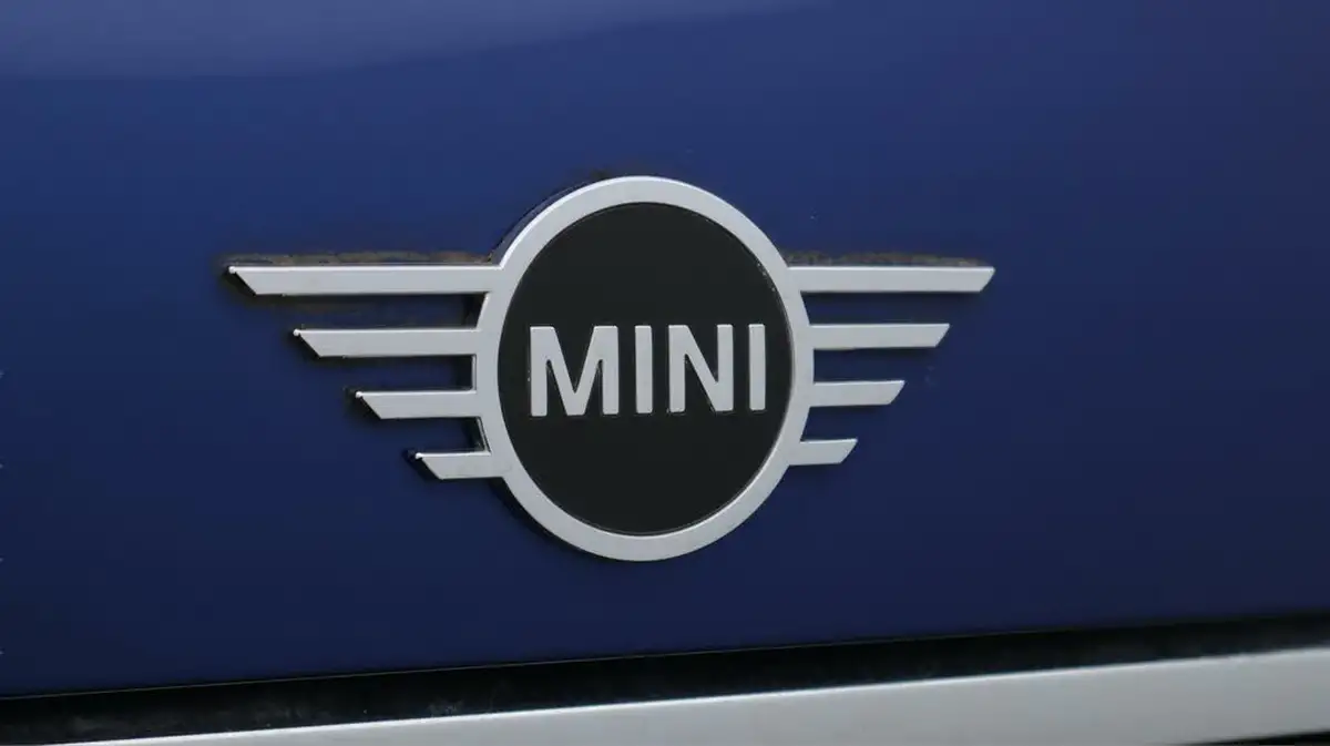 2019-mini-cooper-15-cooper-classic-convertible-2d-big-24