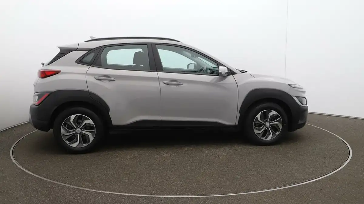 2022-hyundai-kona-16-gdi-se-connect-big-51