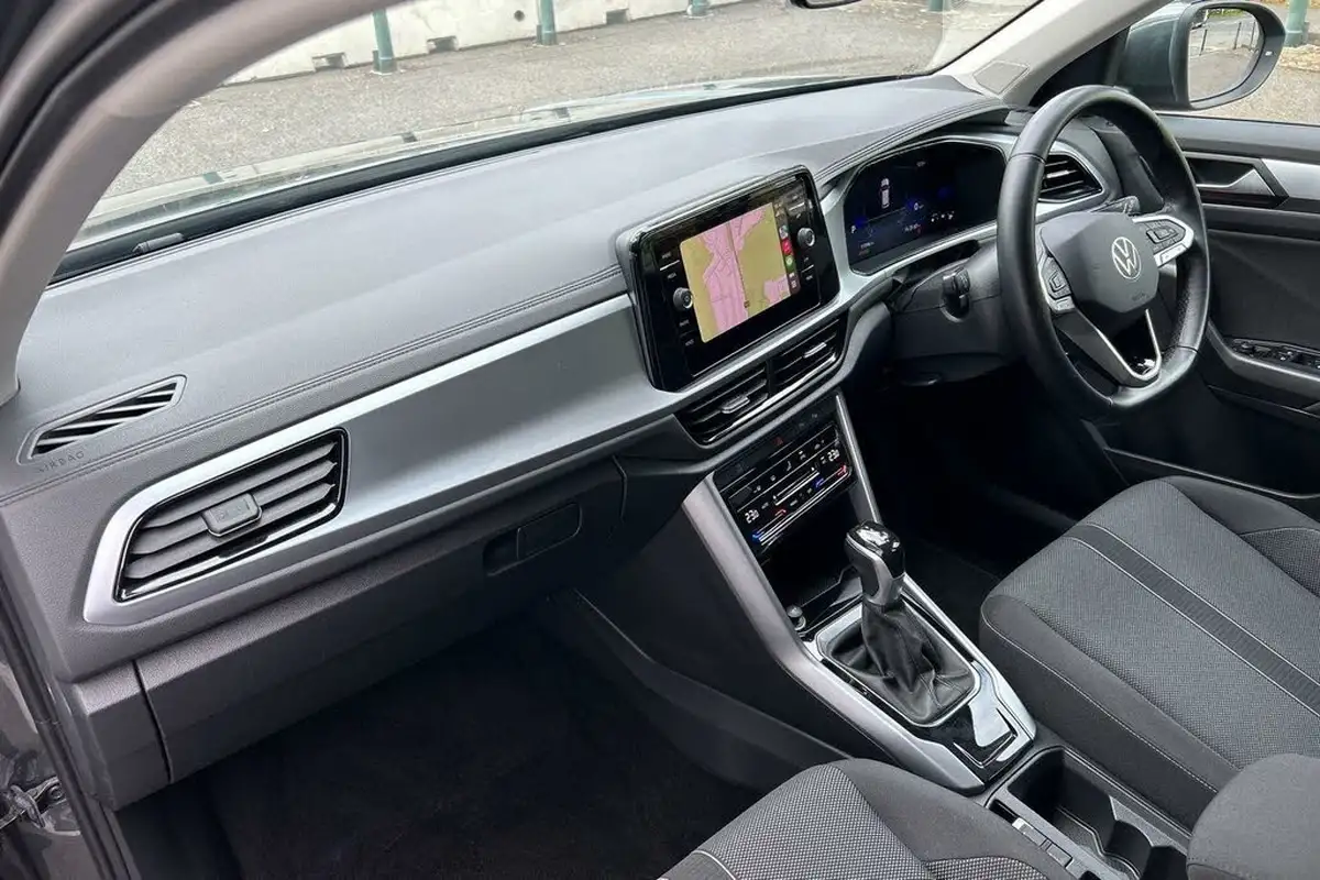2022-volkswagen-t-roc-15-tsi-life-dsg-big-16