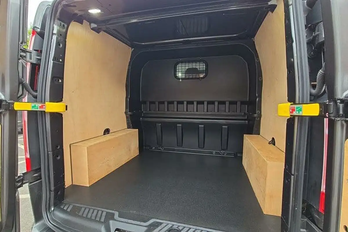 2022-ford-transit-custom-20tdci-300-l1h1-limited-130pseu6dt-double-cab-in-van-big-4
