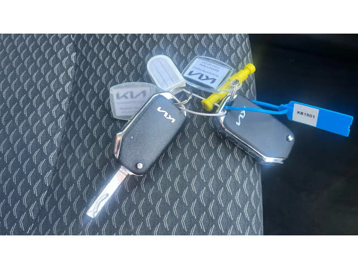 2022-kia-ceed-15-t-gdi-3-sportswagon-big-19