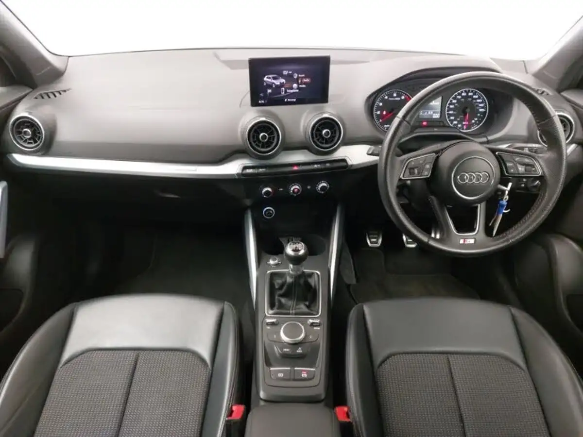 2018-audi-q2-10-tfsi-s-line-big-2