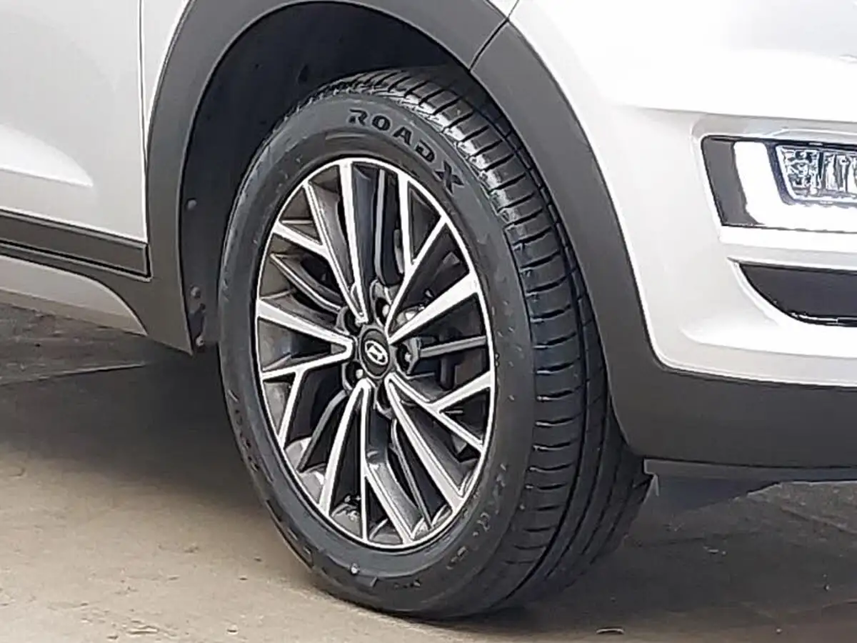 2018-hyundai-tucson-16-gdi-premium-big-8