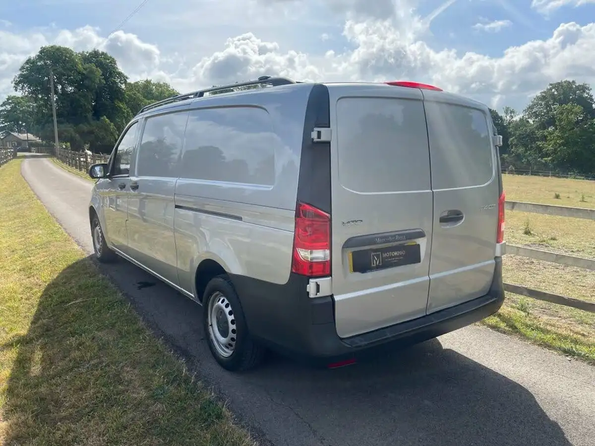 2019-mercedes-benz-vito-big-3