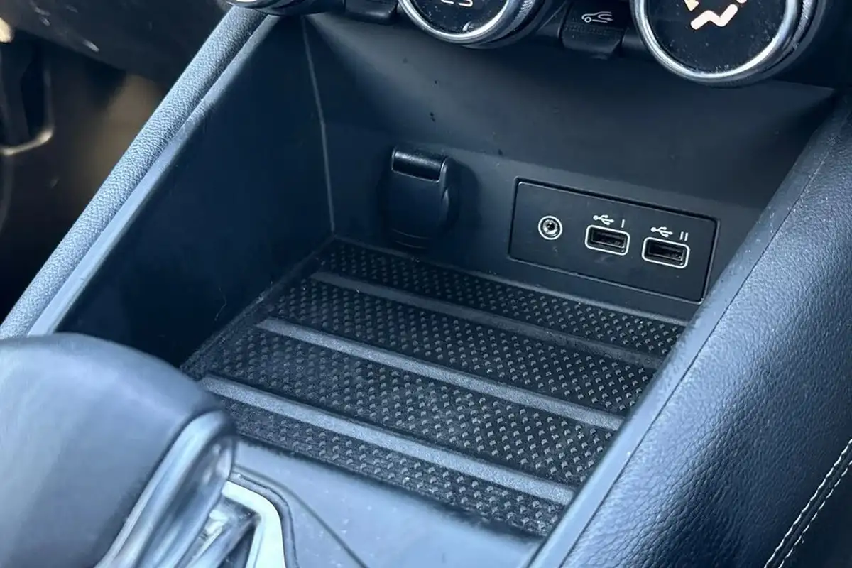 2023-renault-captur-16-e-tech-engineered-145ps-full-big-42