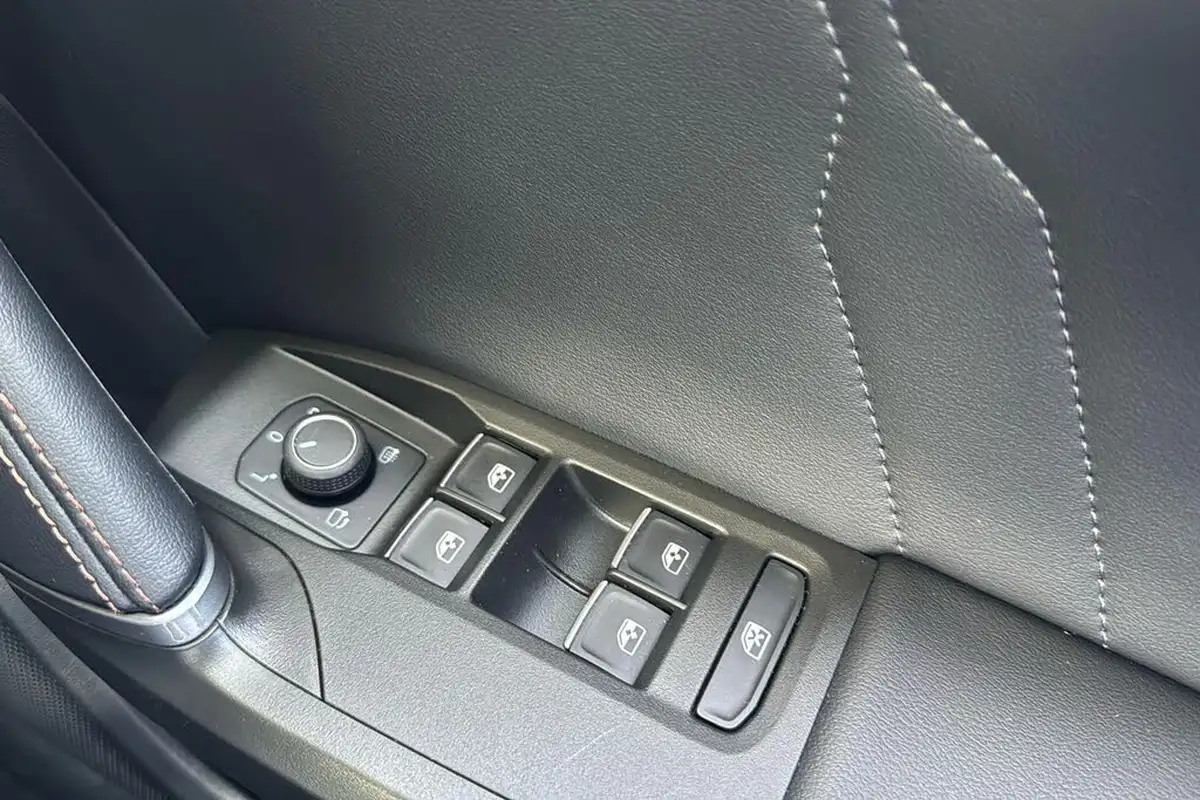 2023-cupra-leon-nf-14-e-hybrid-vz2-hatchback-big-17