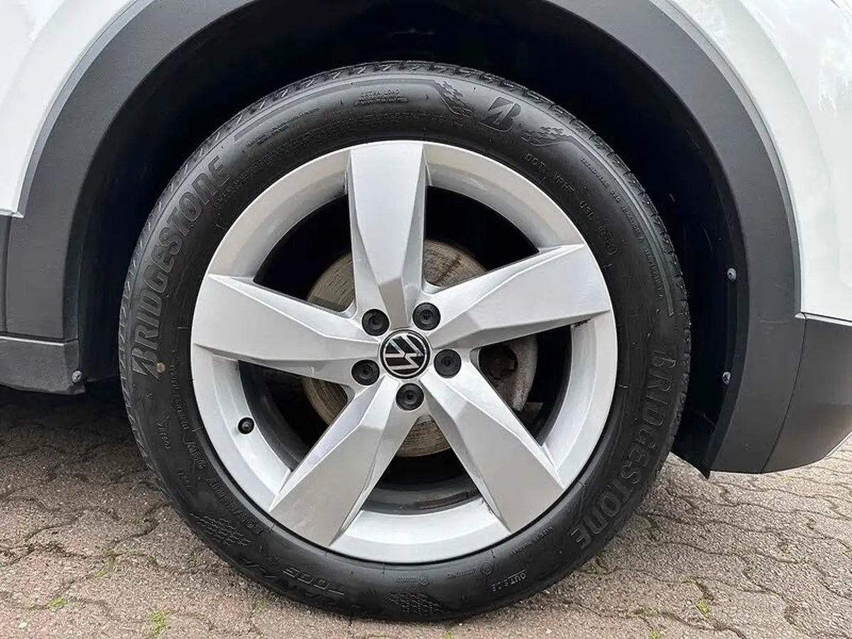 2022-volkswagen-t-cross-10-tsi-sel-big-4
