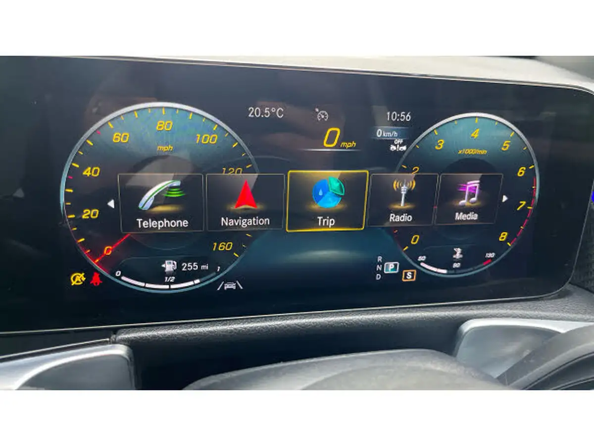 2023-mercedes-benz-glb-class-13-glb200-amg-line-executive-big-35