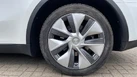 2022-tesla-model-y-e-long-range-small-17