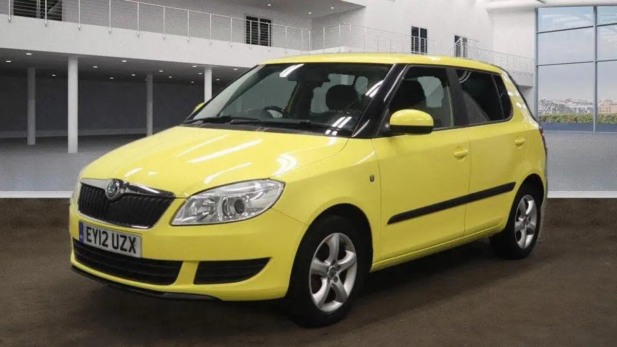 2012-skoda-fabia-12-se-plus-105ps-plus-hatchback-1197cc-dsg-big-5