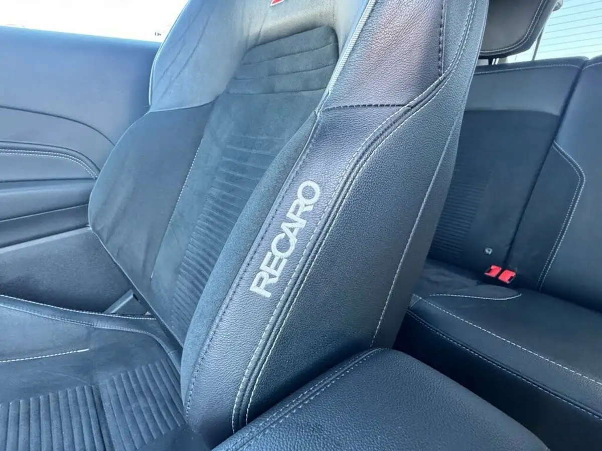 2019-ford-fiesta-15t-st-3-3d-big-32