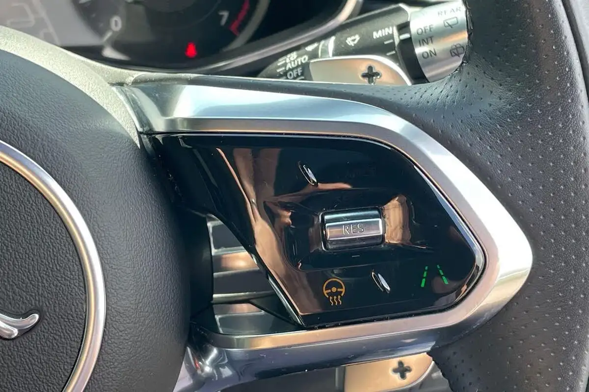 2022-jaguar-f-pace-20-p250-r-dynamic-black-big-46