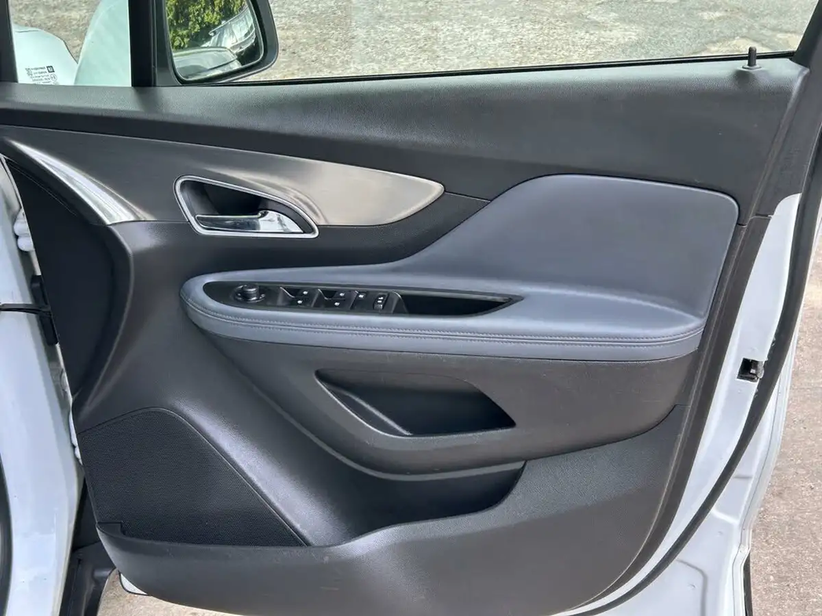 2014-vauxhall-mokka-14-se-turbo-ss-big-32