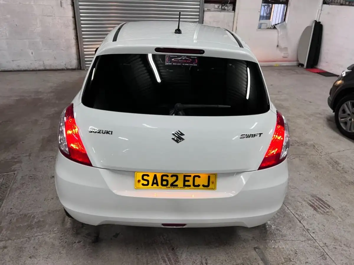 2012-suzuki-swift-12-sz3-3d-big-9