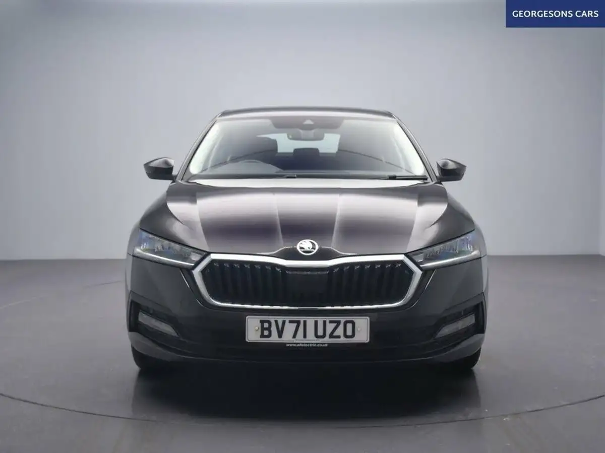 2021-skoda-octavia-14-tsi-se-technology-hatchback-big-3