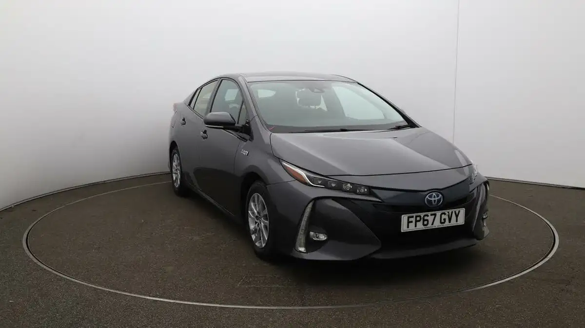 2017-toyota-prius-18-vvt-i-excel-plug-in-big-41