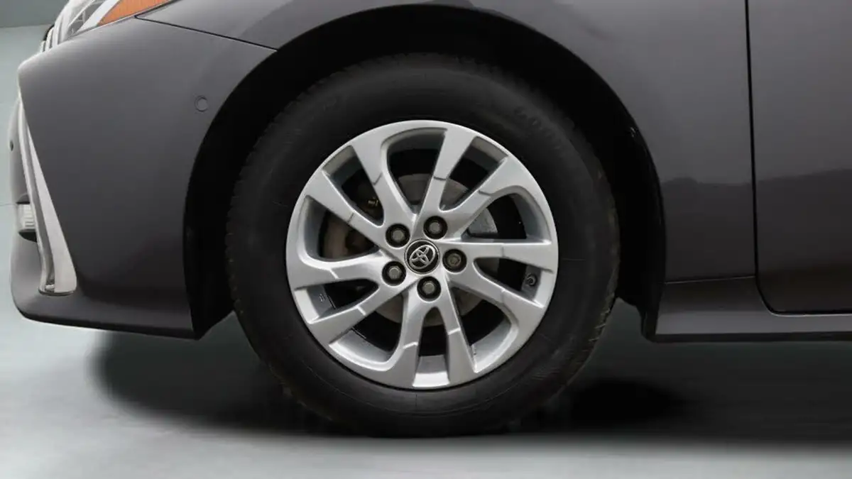 2017-toyota-prius-18-vvt-i-excel-plug-in-big-17