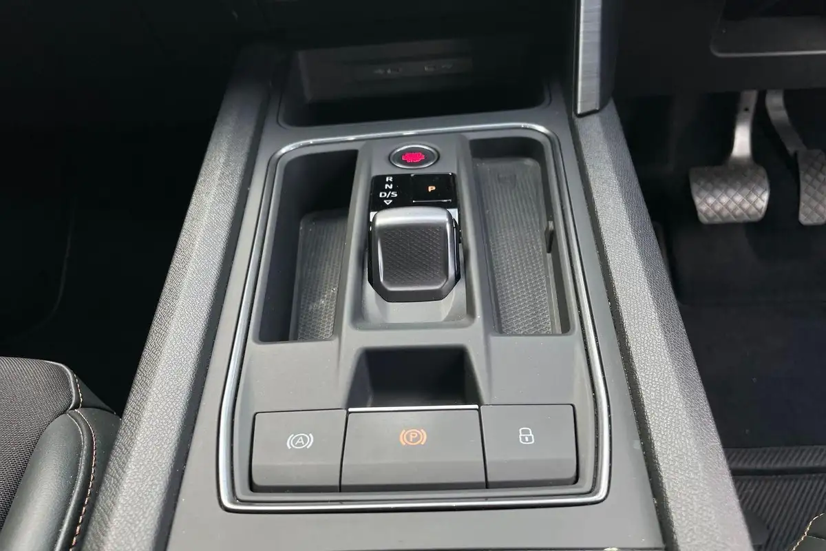 2022-cupra-formentor-14-e-hybrid-v1-big-34