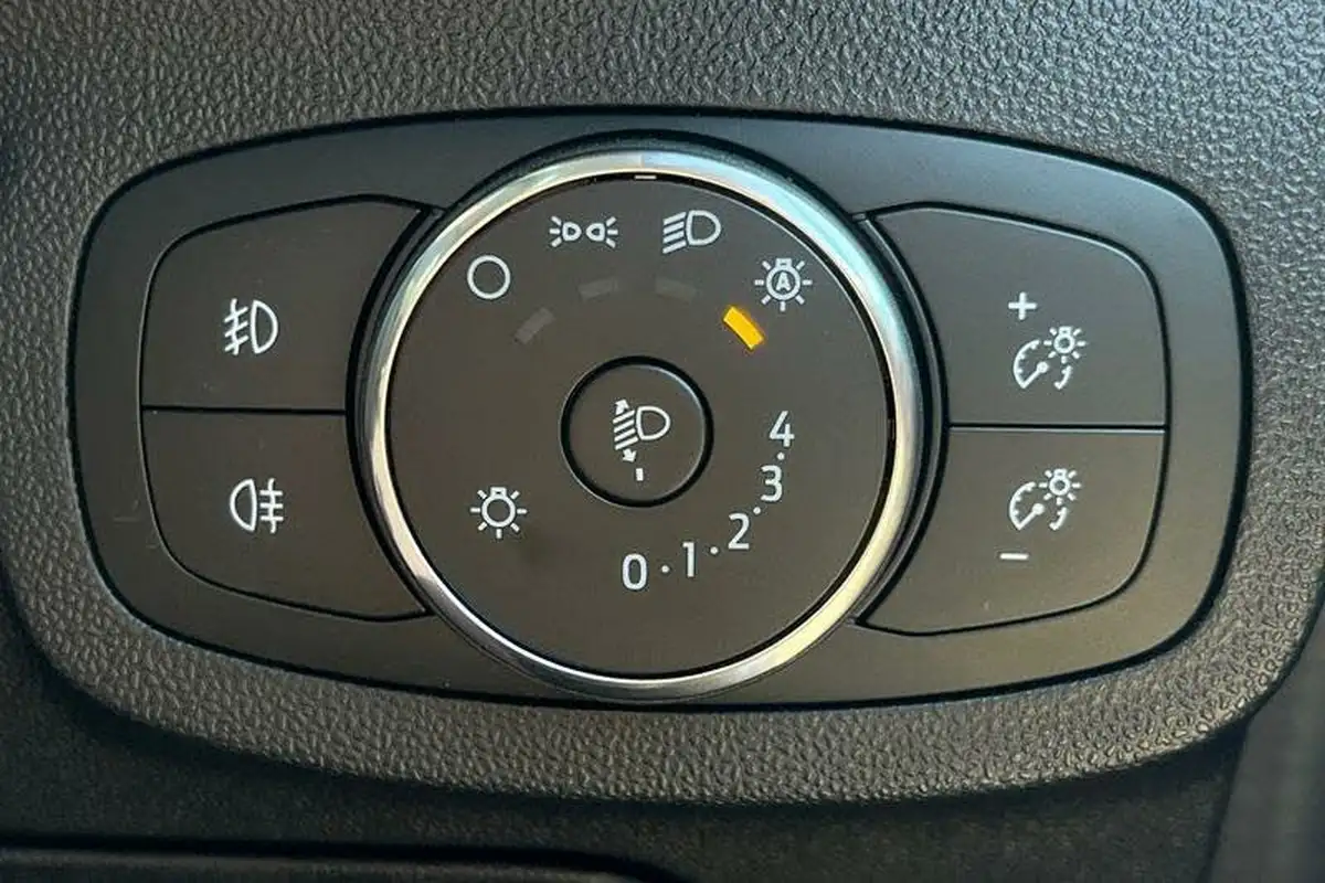 2023-ford-fiesta-10t-active-125ps-hybrid-mhev-powershift-big-22