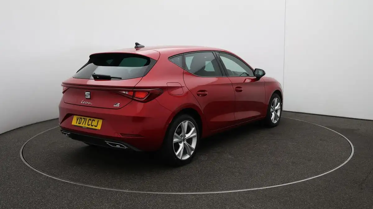 2021-seat-leon-14-e-hybrid-fr-hatchback-big-54