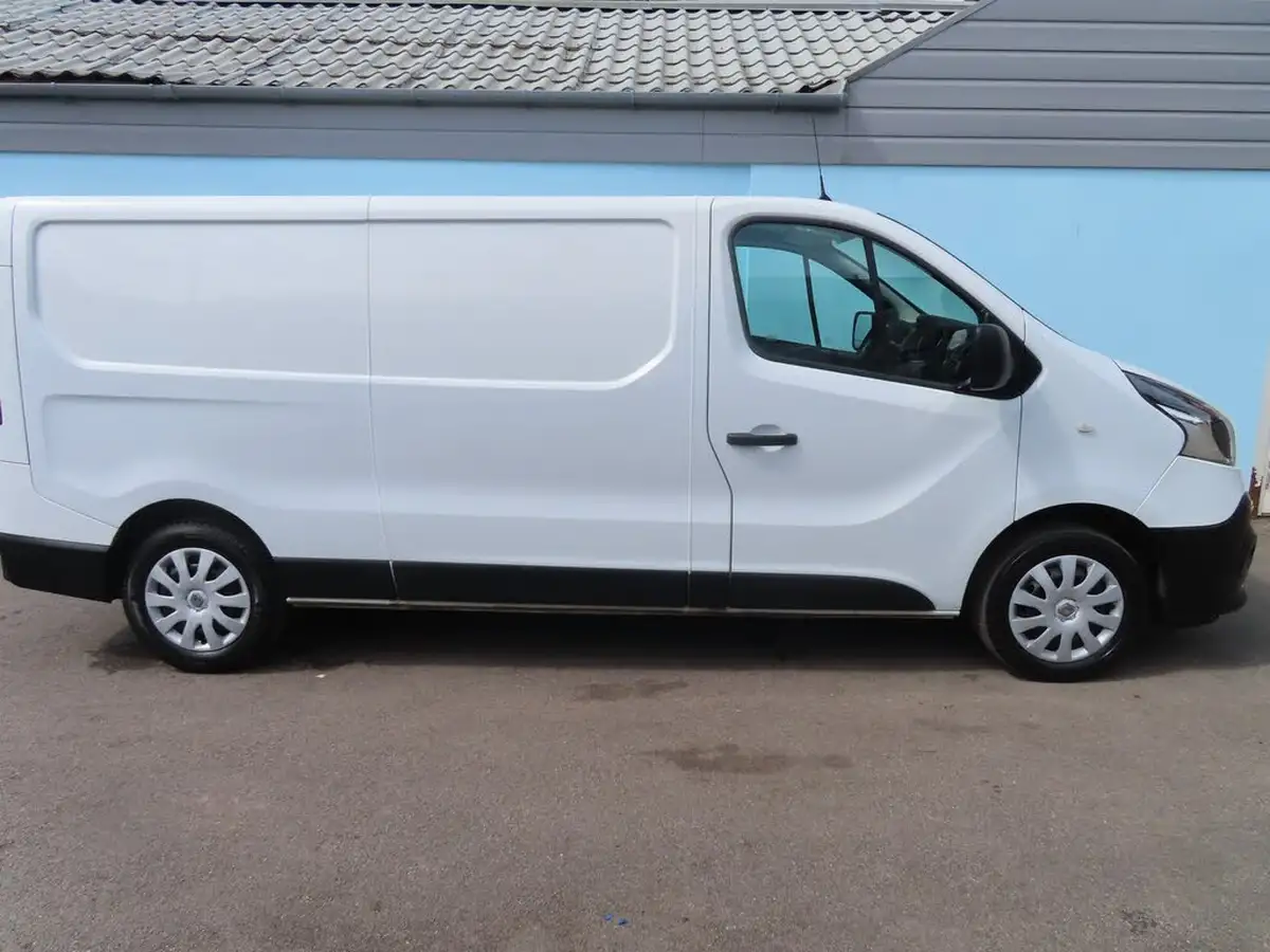 2021-renault-trafic-20dci-ll30-energy-120-business-panel-big-9