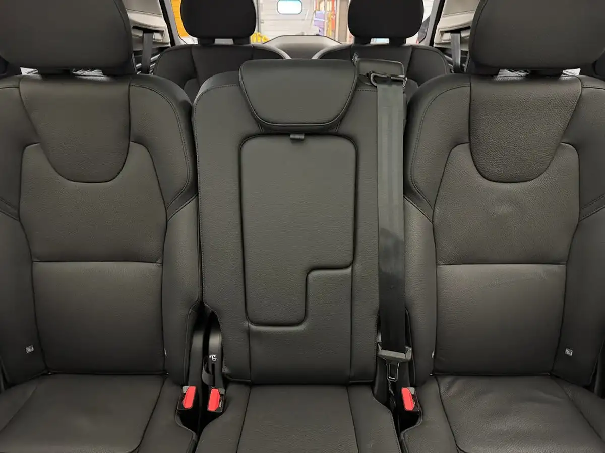 2024-volvo-xc90-20-b5-r-design-big-15