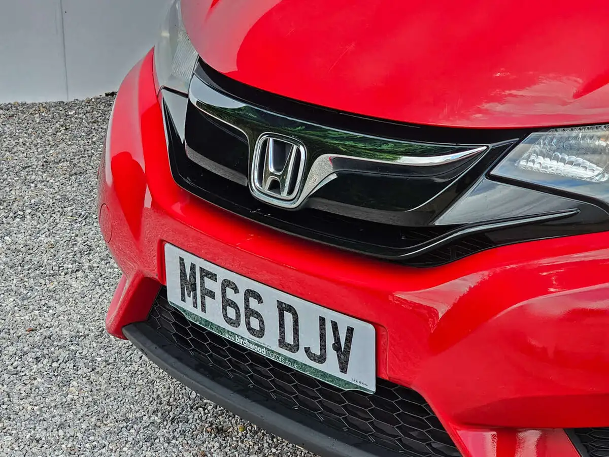 2016-honda-jazz-13-i-vtec-se-cvt-big-15