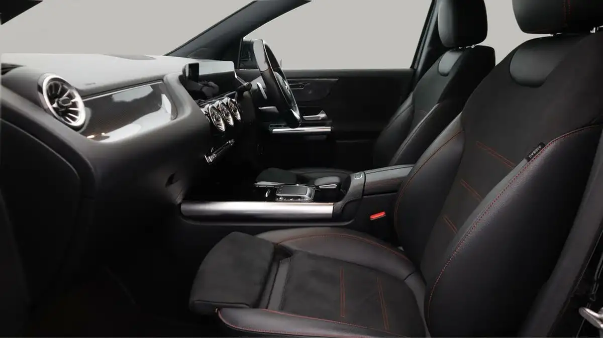 2021-mercedes-benz-gla-class-13-gla-180-amg-line-premium-1332cc-big-14