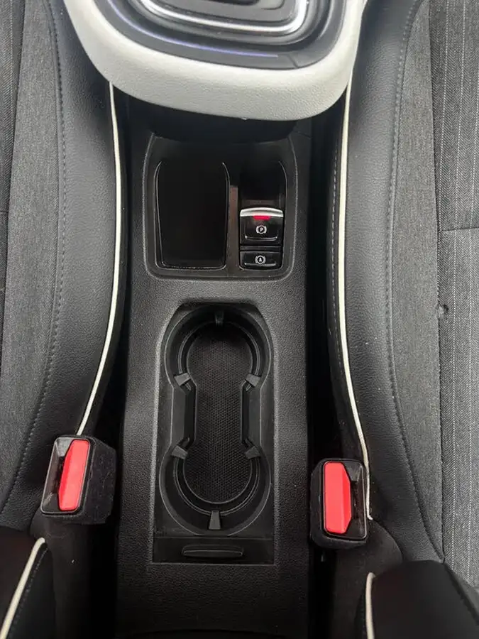 2022-renault-clio-16-techno-big-23